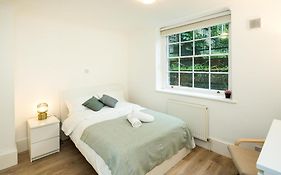 Cozy 1 Bedroom At Notting Hill